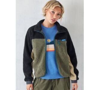 New Urban Outfitters Kavu Paneled Fleece Zip Jacket  $120 X-SMALL